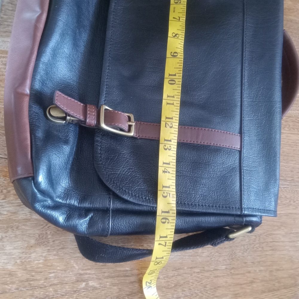 Fossil Black Leather Briefcase/Laptop bag/Work bag. Unisex. - Picture 5 of 11